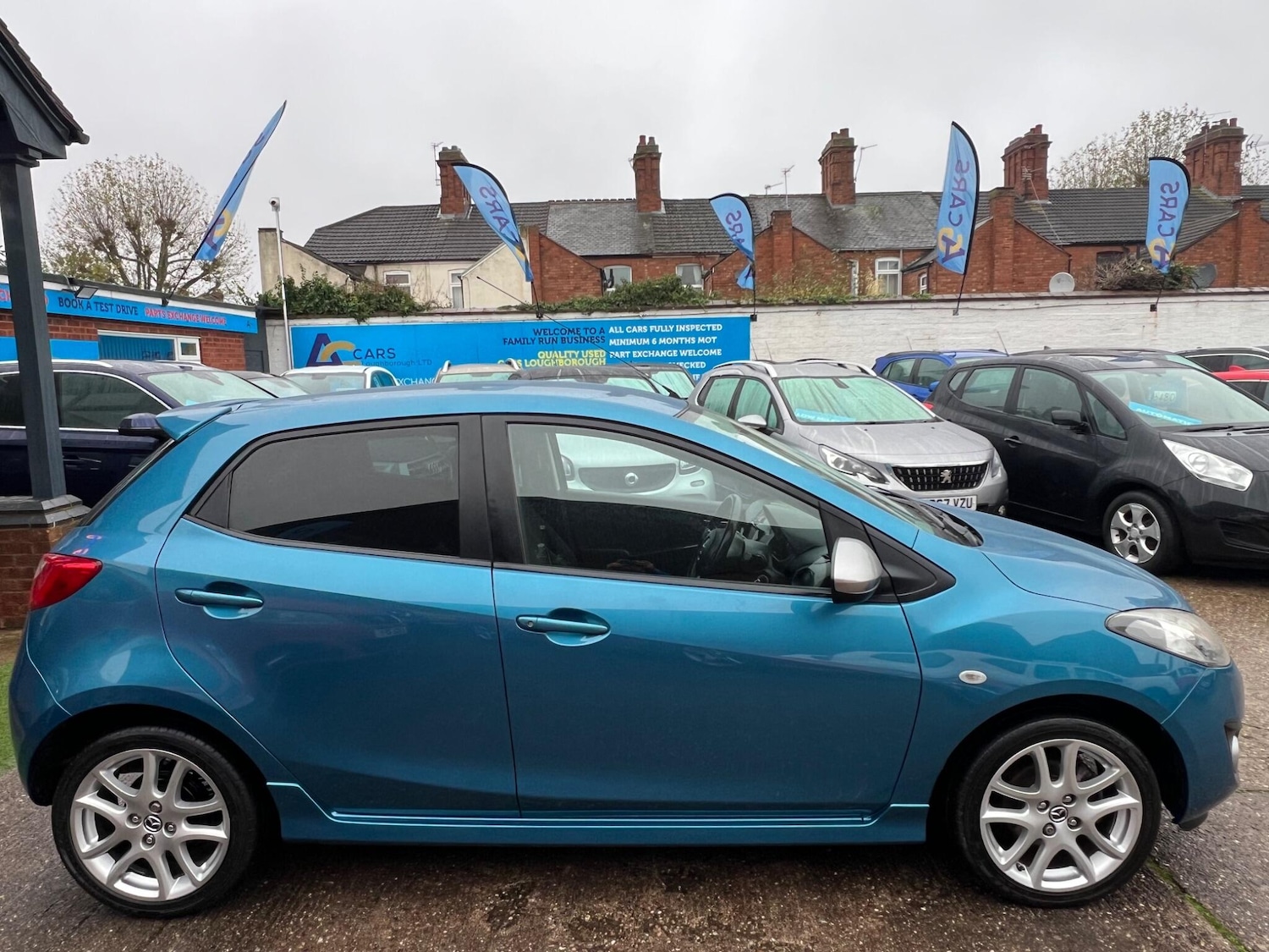 Used Mazda Mazda2 2014 for sale - 76572254: Photo 8