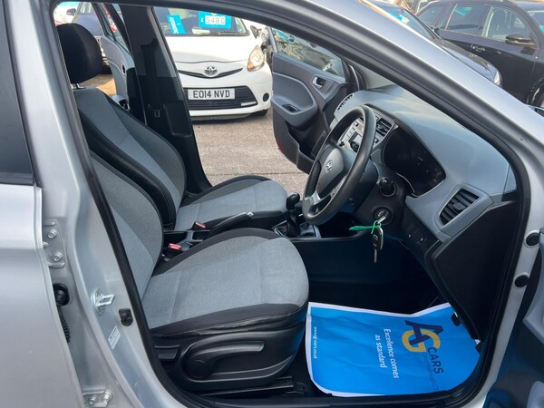 Used Hyundai i20 2015 for sale - 75431005: Photo 28