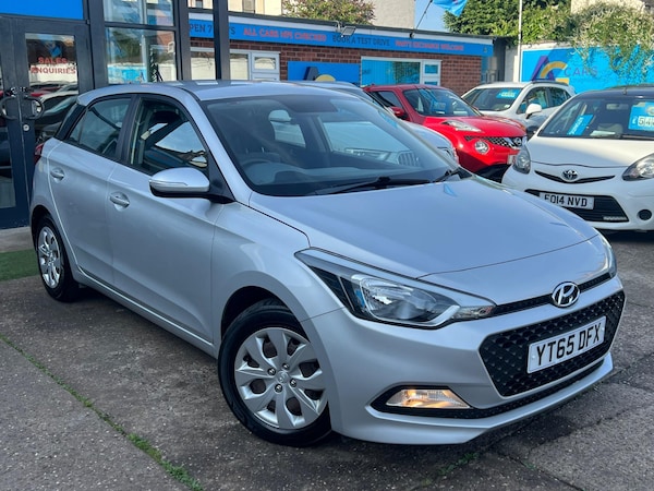 Used Hyundai i20 2015 for sale - 75431005: Photo 38