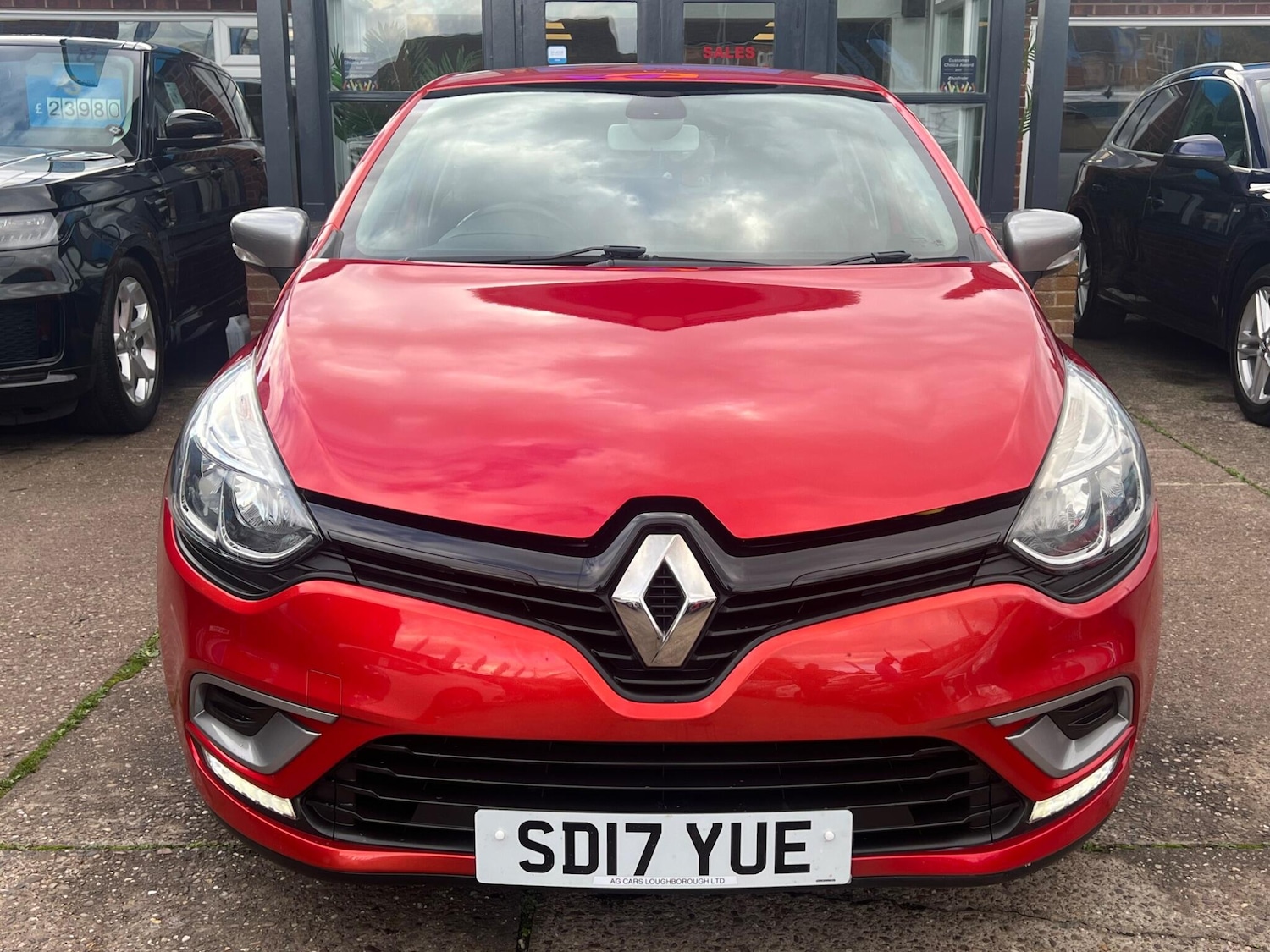 Used Renault Clio 2017 for sale - 76370192: Photo 11