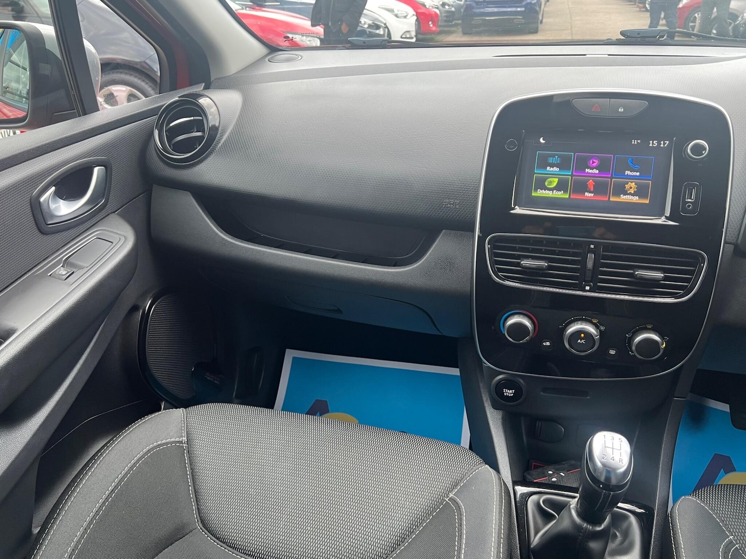 Used Renault Clio 2017 for sale - 76370192: Photo 23