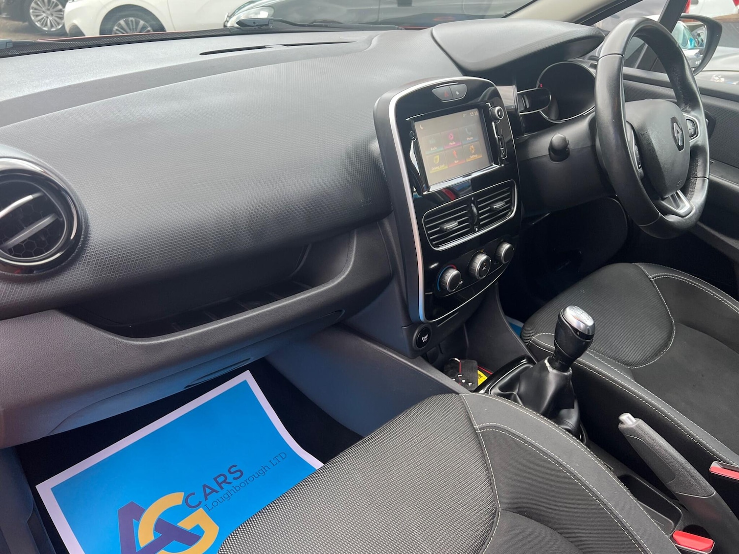 Used Renault Clio 2017 for sale - 76370192: Photo 34