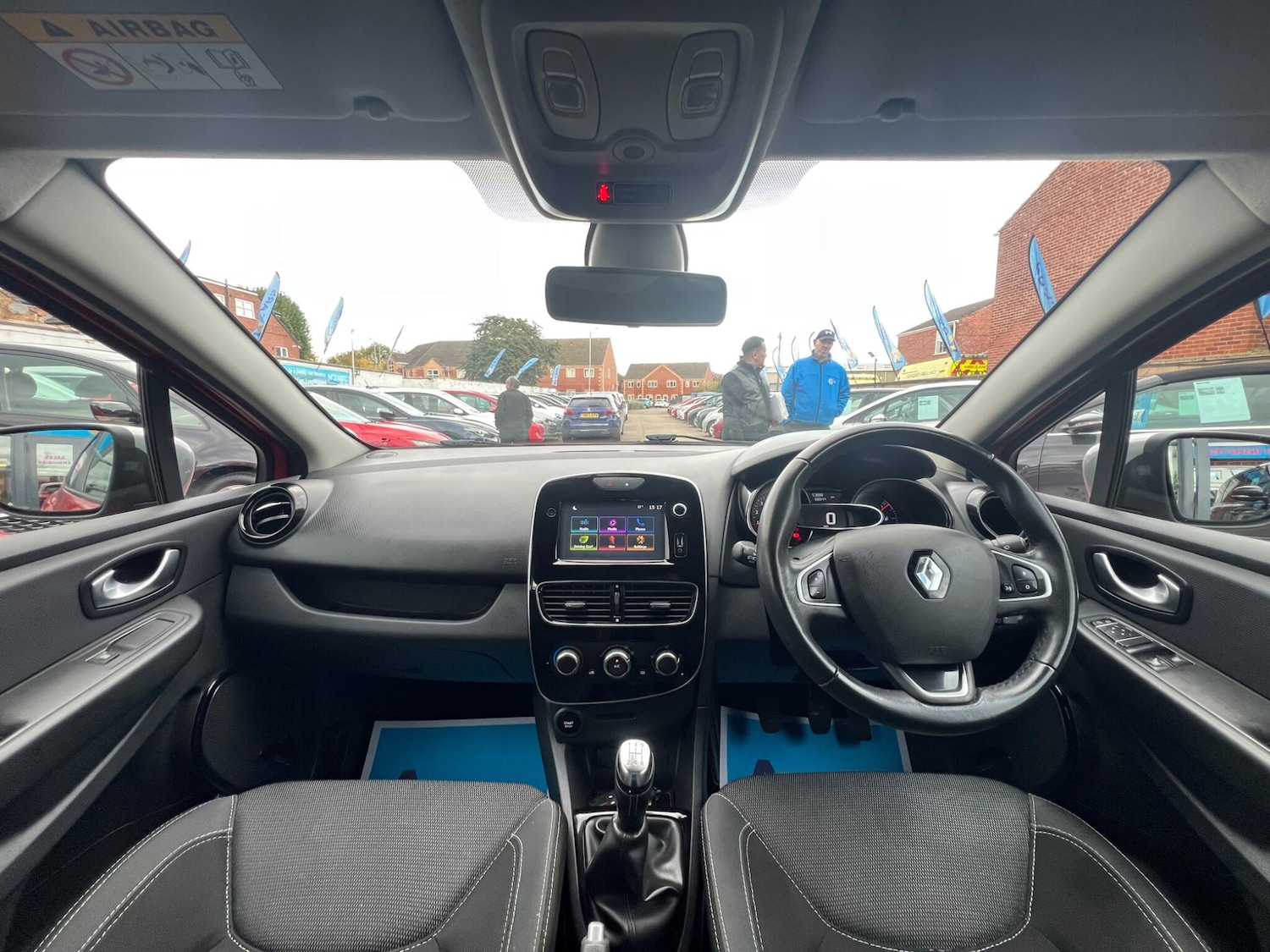 Used Renault Clio 2017 for sale - 76370192: Photo 39