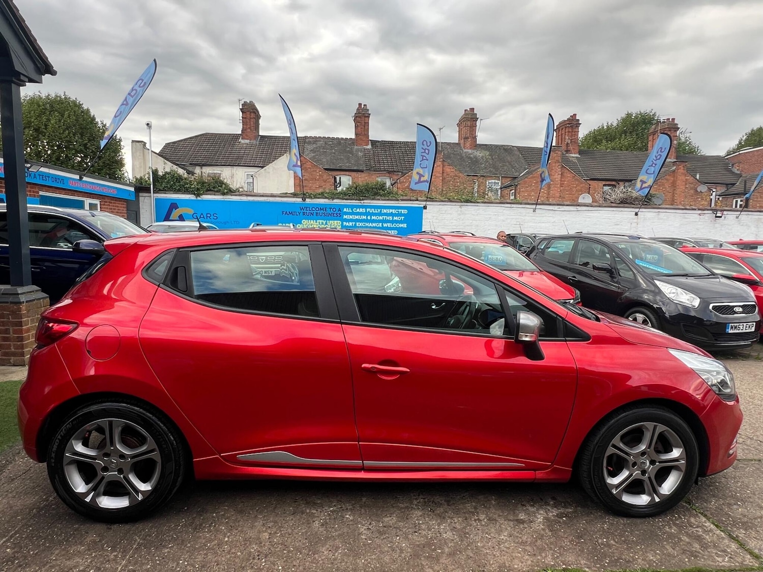 Used Renault Clio 2017 for sale - 76370192: Photo 53