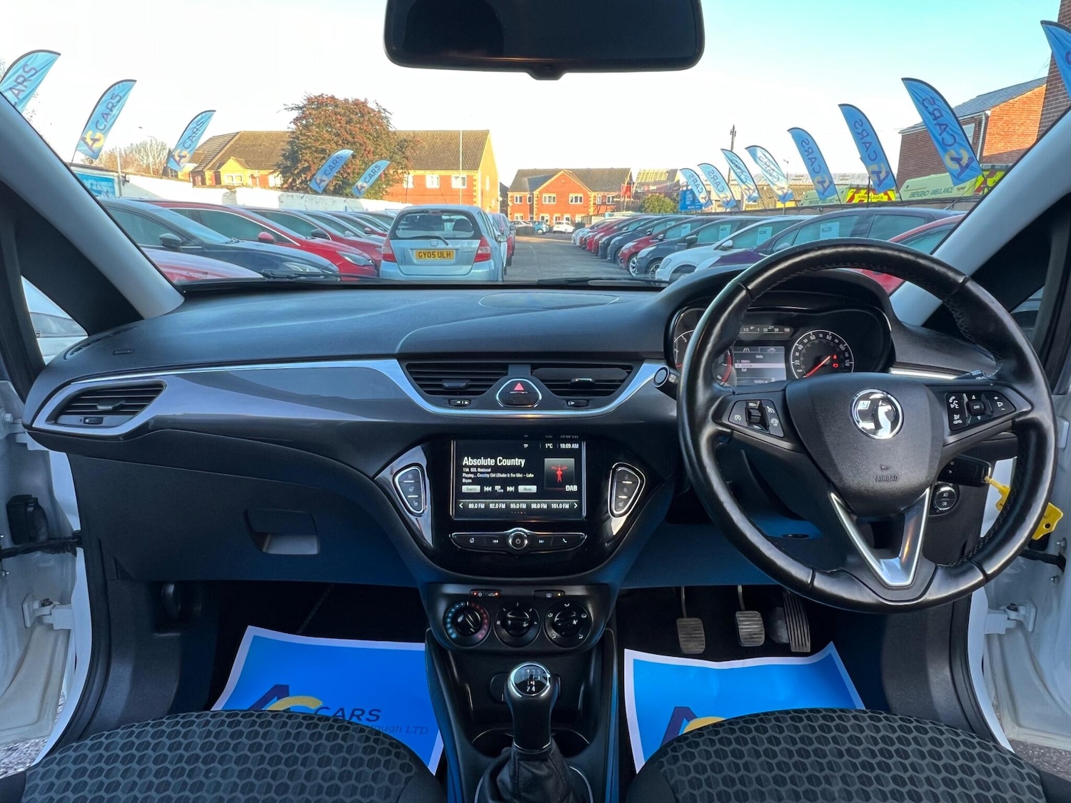 Used Vauxhall Corsa 2018 for sale - 76657544: Photo 2