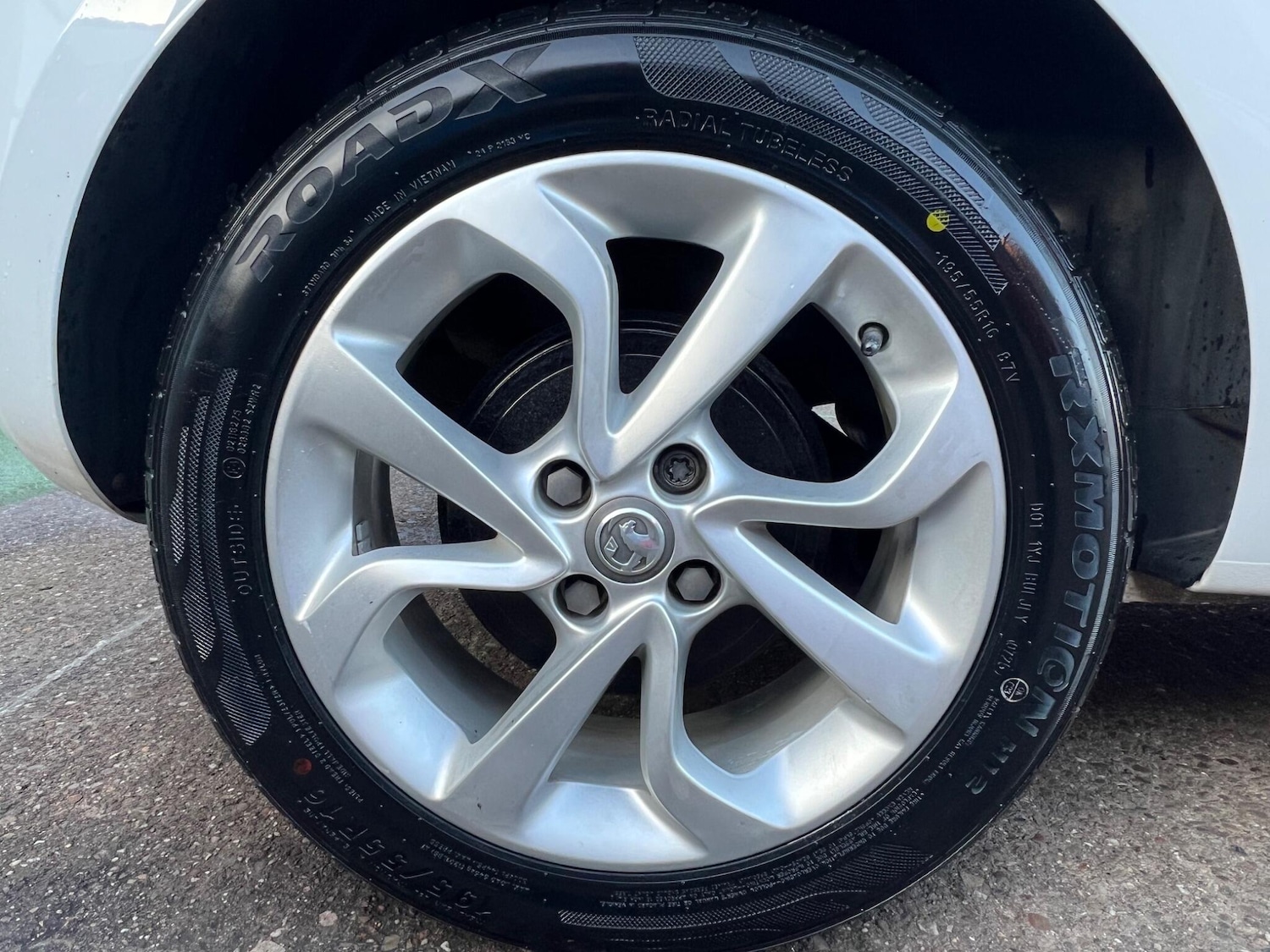 Used Vauxhall Corsa 2018 for sale - 76657544: Photo 51