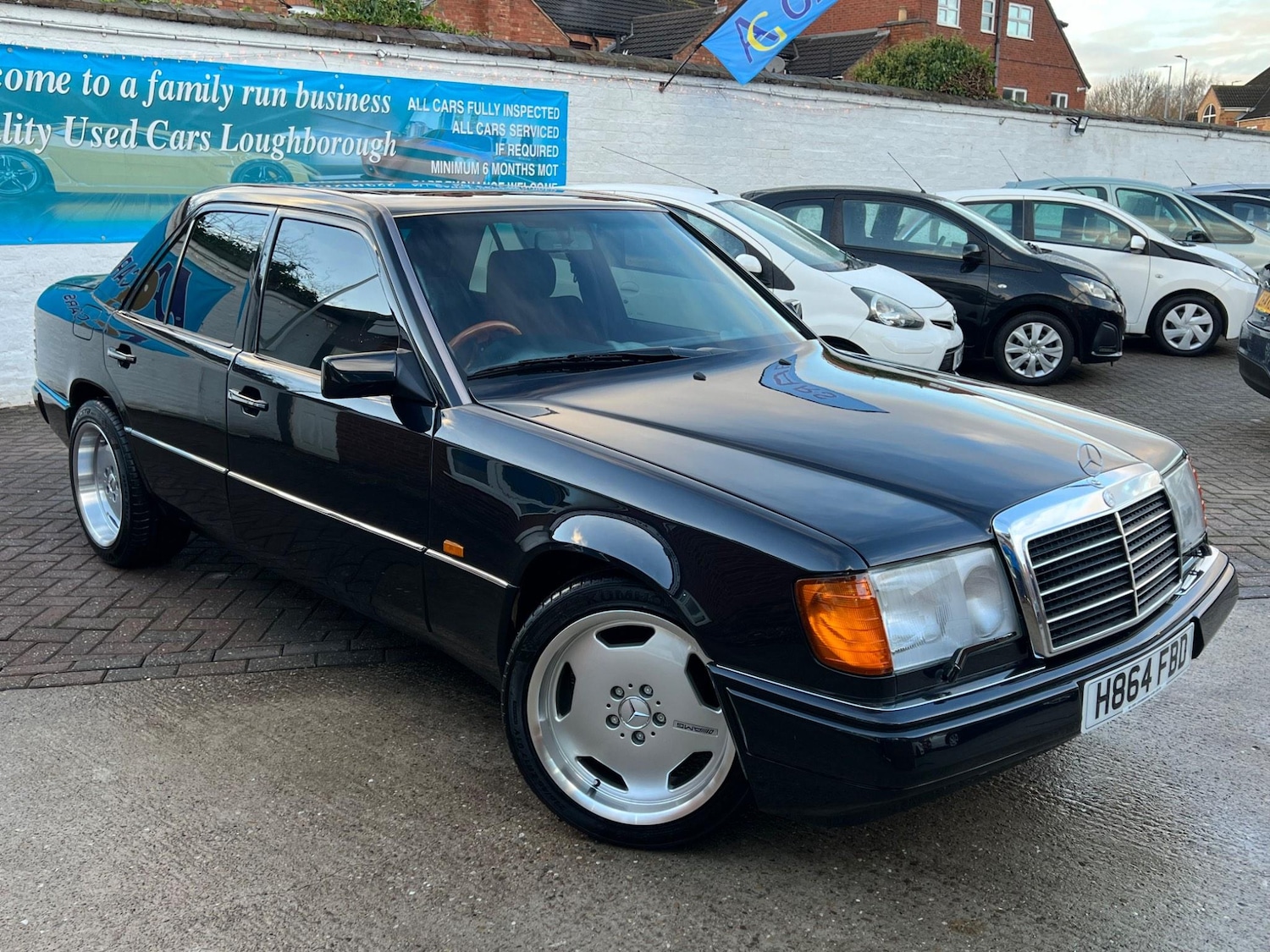 Used Mercedes-Benz 260 1991 for sale - 76072438: Photo 1