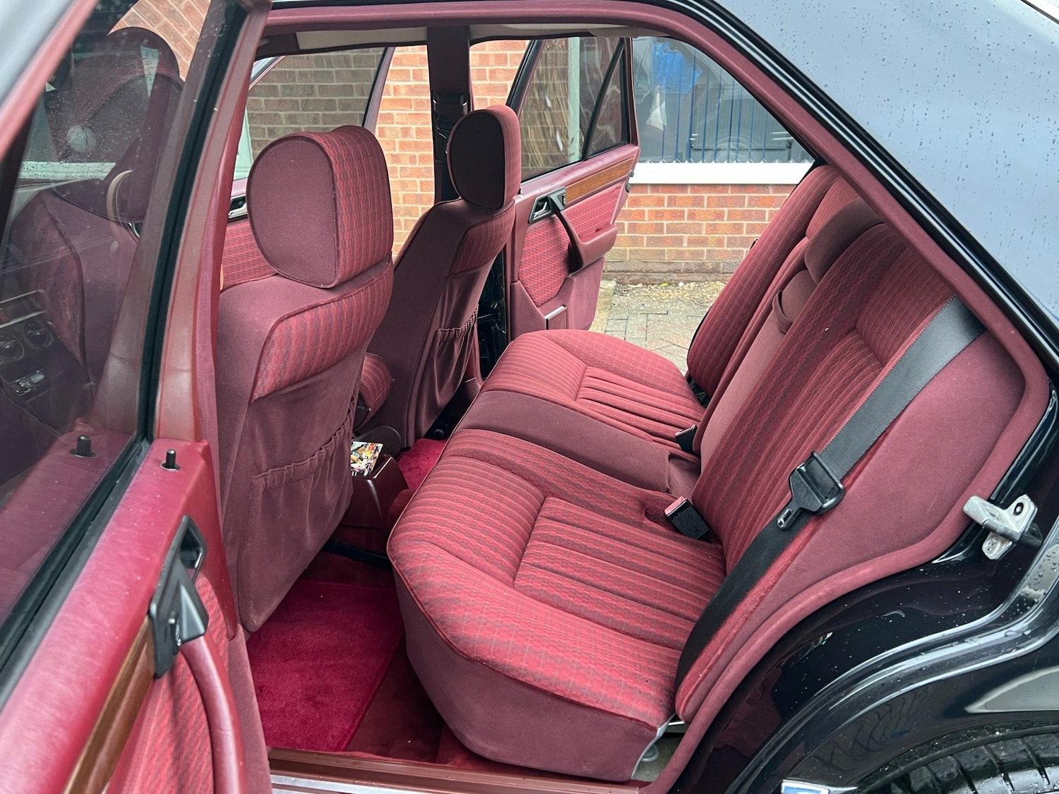Used Mercedes-Benz 260 1991 for sale - 76072438: Photo 5