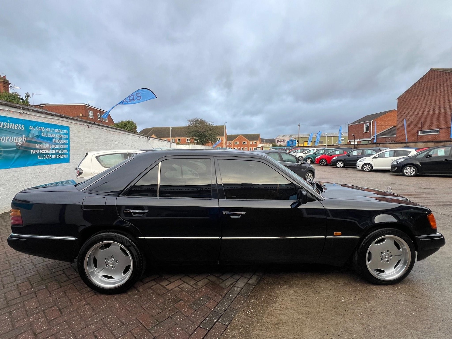 Used Mercedes-Benz 260 1991 for sale - 76072438: Photo 7