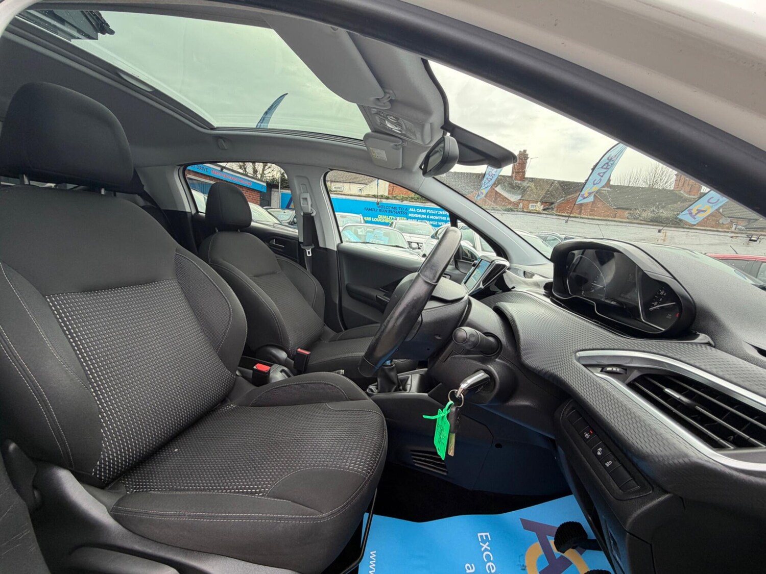 Used Peugeot 208 for sale - 77909721: Photo 28