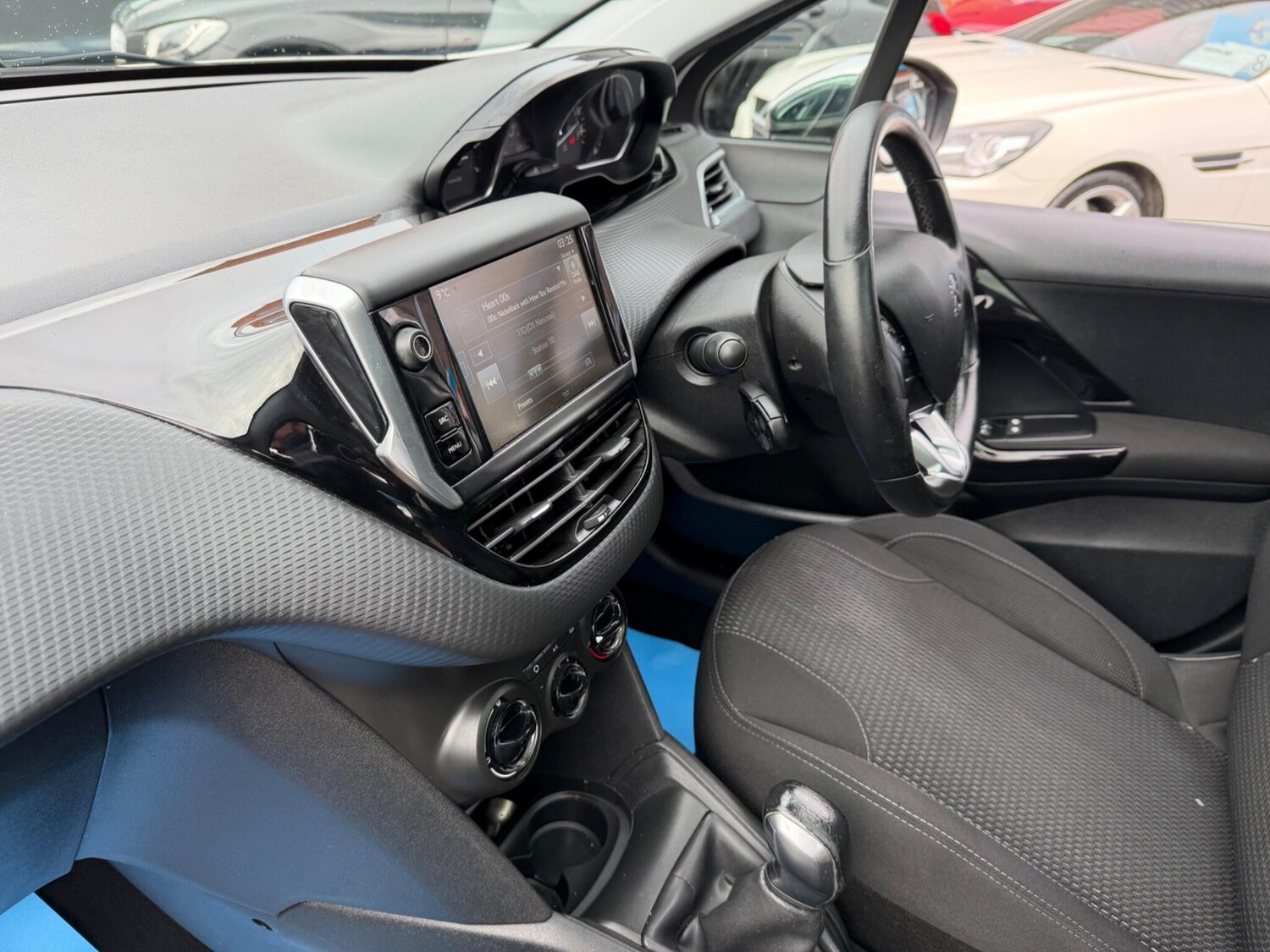 Used Peugeot 208 for sale - 77909721: Photo 41