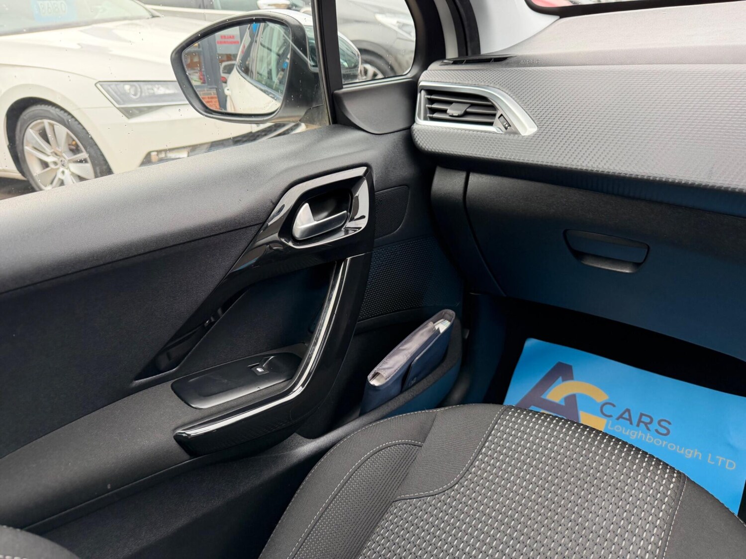 Used Peugeot 208 for sale - 77909721: Photo 45