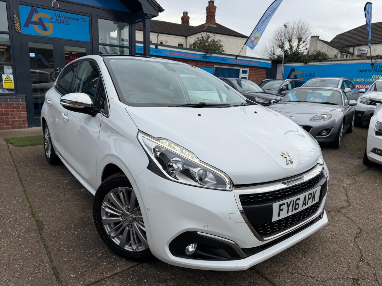 Used Peugeot 208 for sale - 77909721: Photo 51