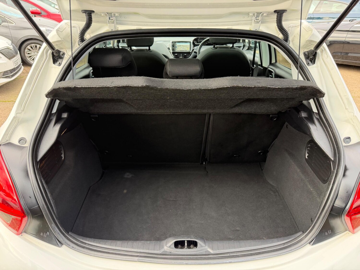 Used Peugeot 208 for sale - 77909721: Photo 64