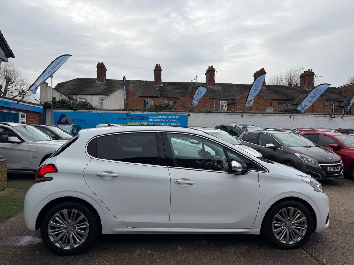 Used Peugeot 208 for sale - 77909721: Photo 7