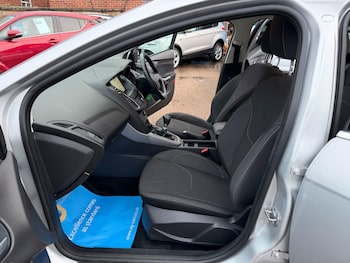 Used Ford Focus 2017 for sale - 77237880: Photo