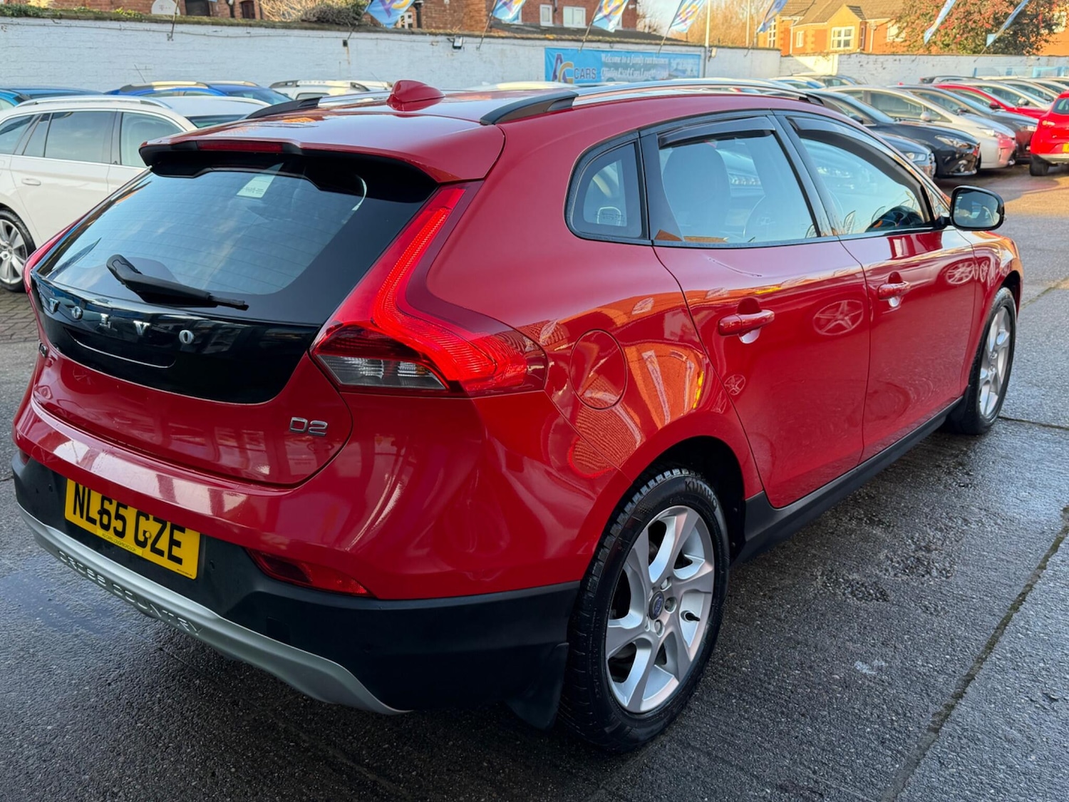 Used Volvo V40 2015 for sale - 77229518: Photo 15