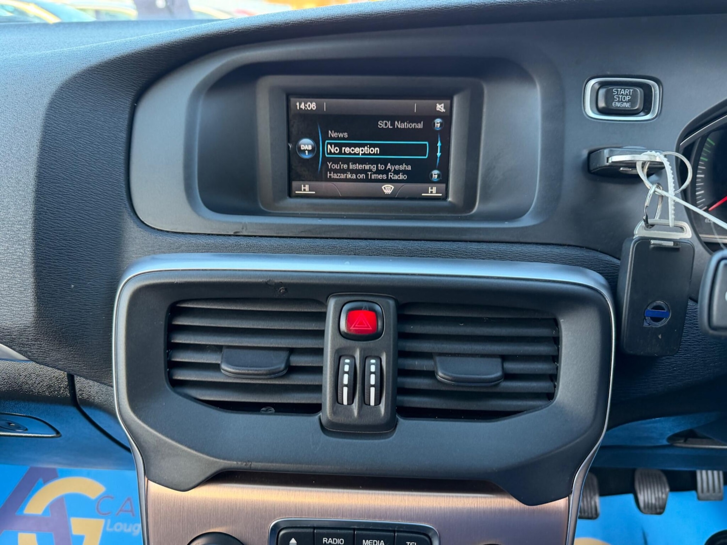 Used Volvo V40 2015 for sale - 77229518: Photo 21