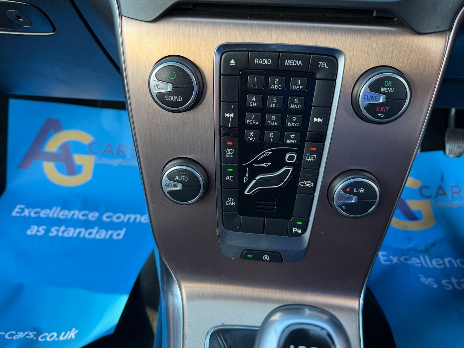 Used Volvo V40 2015 for sale - 77229518: Photo 23