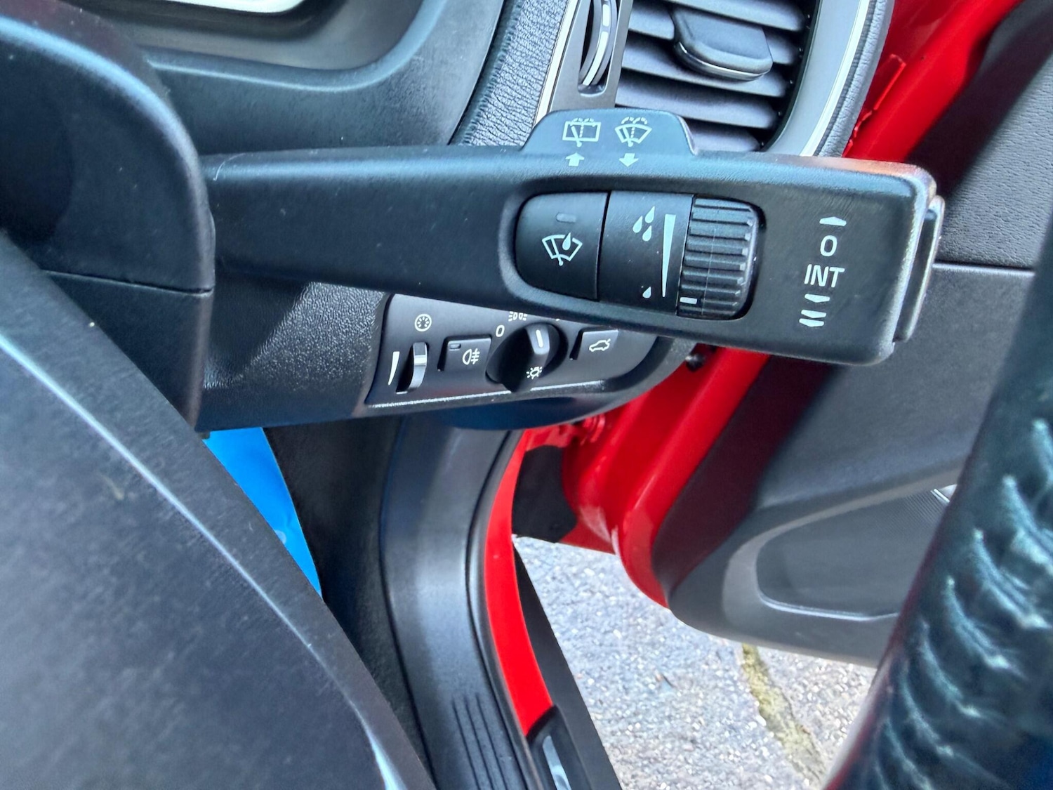 Used Volvo V40 2015 for sale - 77229518: Photo 30