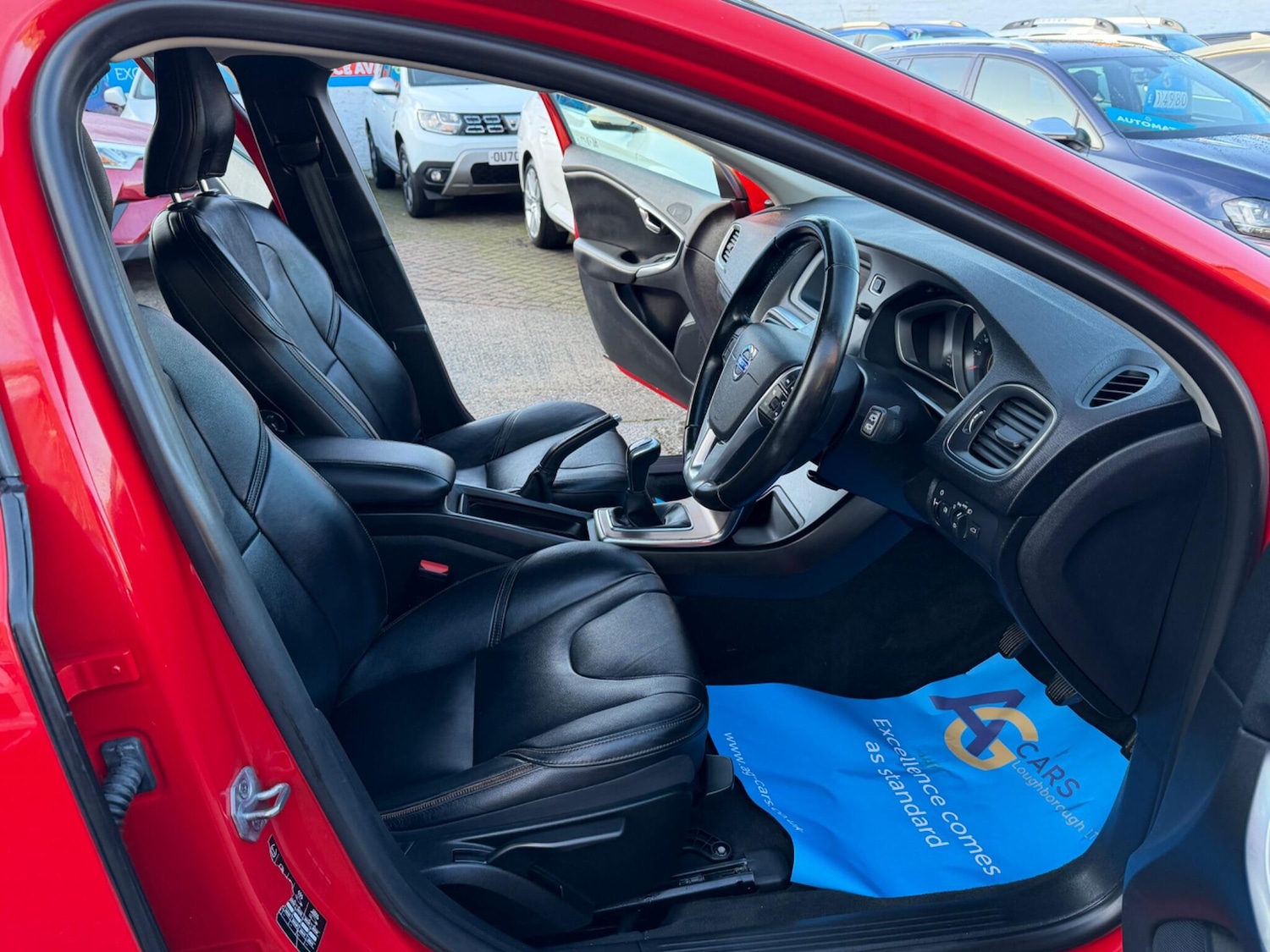 Used Volvo V40 2015 for sale - 77229518: Photo 33