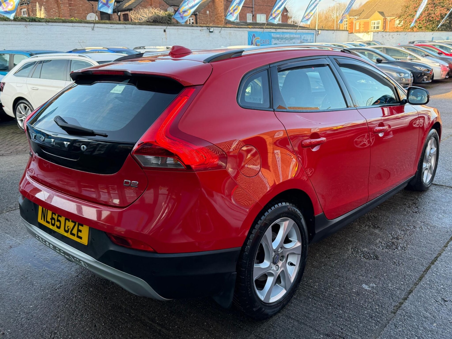 Used Volvo V40 2015 for sale - 77229518: Photo 57