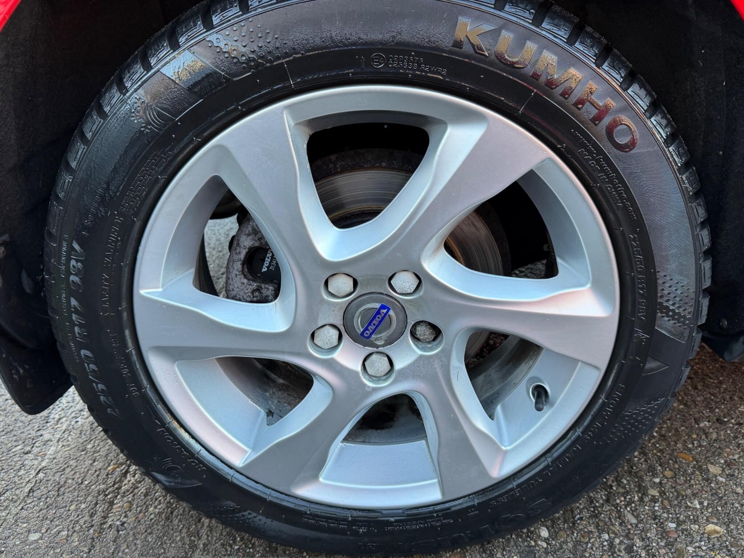 Used Volvo V40 2015 for sale - 77229518: Photo 69