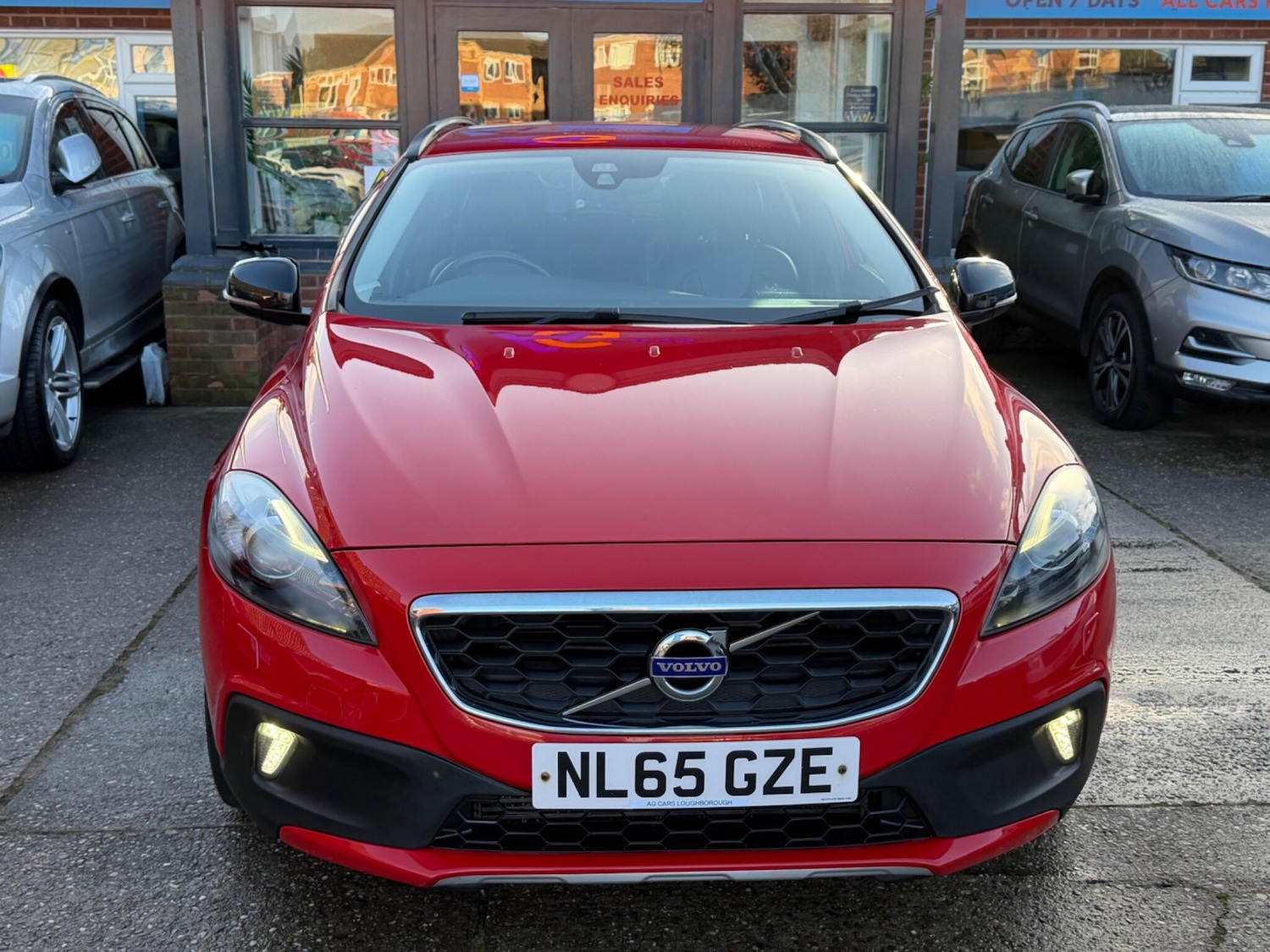 Used Volvo V40 2015 for sale - 77229518: Photo 7