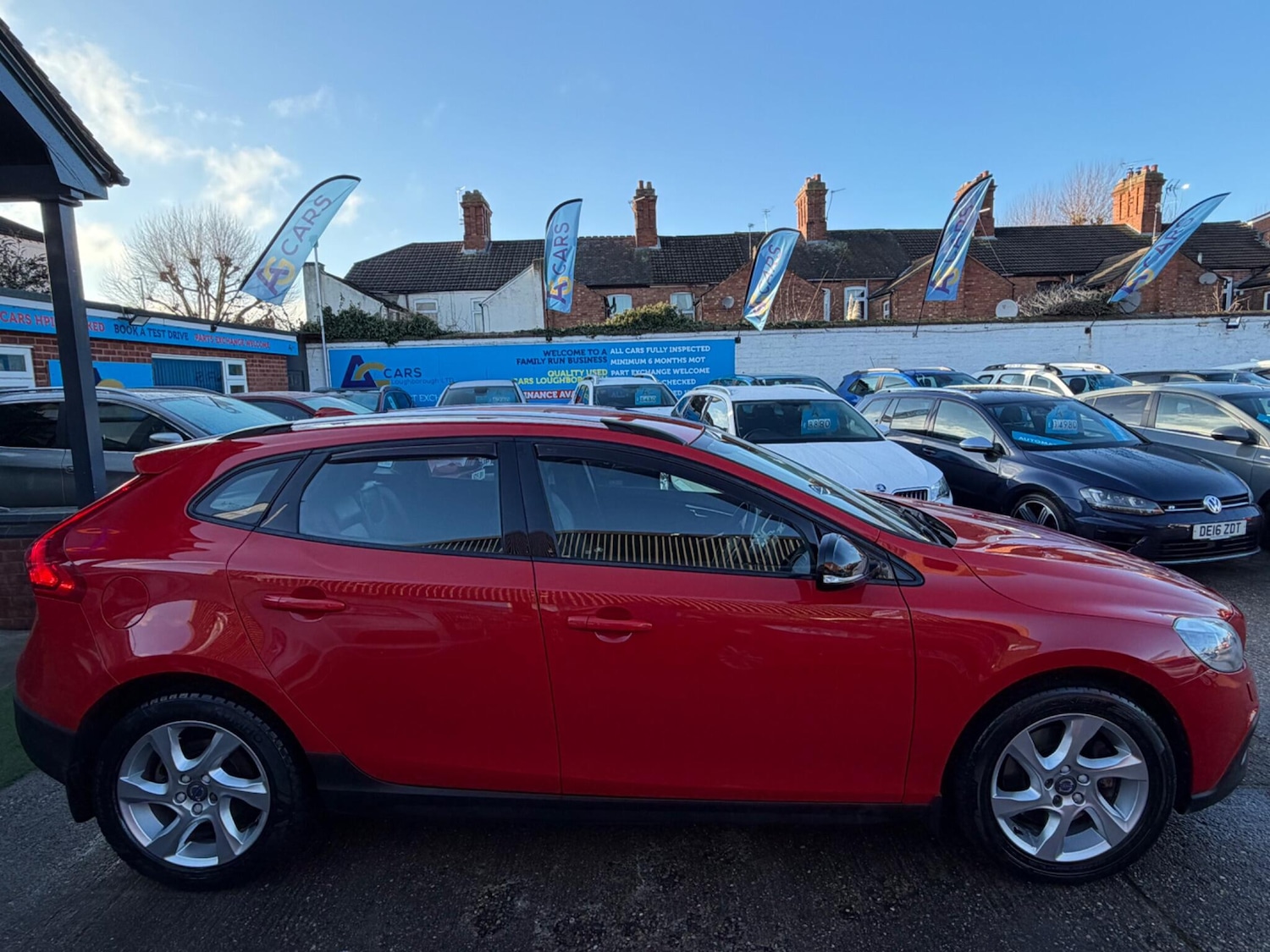 Used Volvo V40 2015 for sale - 77229518: Photo 8