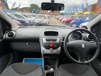 Used Peugeot 107 2011 for sale - 75729513: Photo