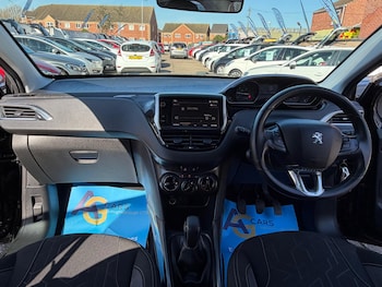 Used Peugeot 2008 2019 for sale - 77925574: Photo