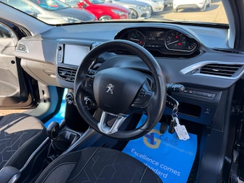 Used Peugeot 2008 2019 for sale - 77925574: Photo