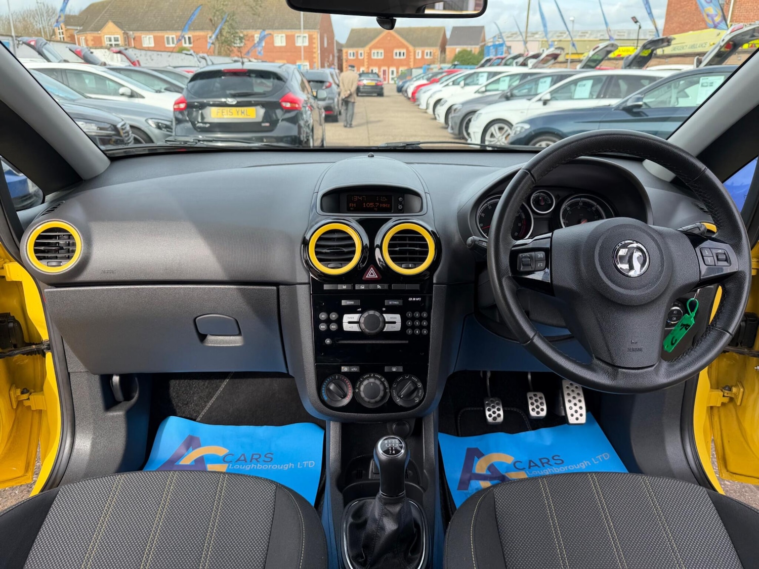 Used Vauxhall Corsa 2014 for sale - 77883110: Photo 2