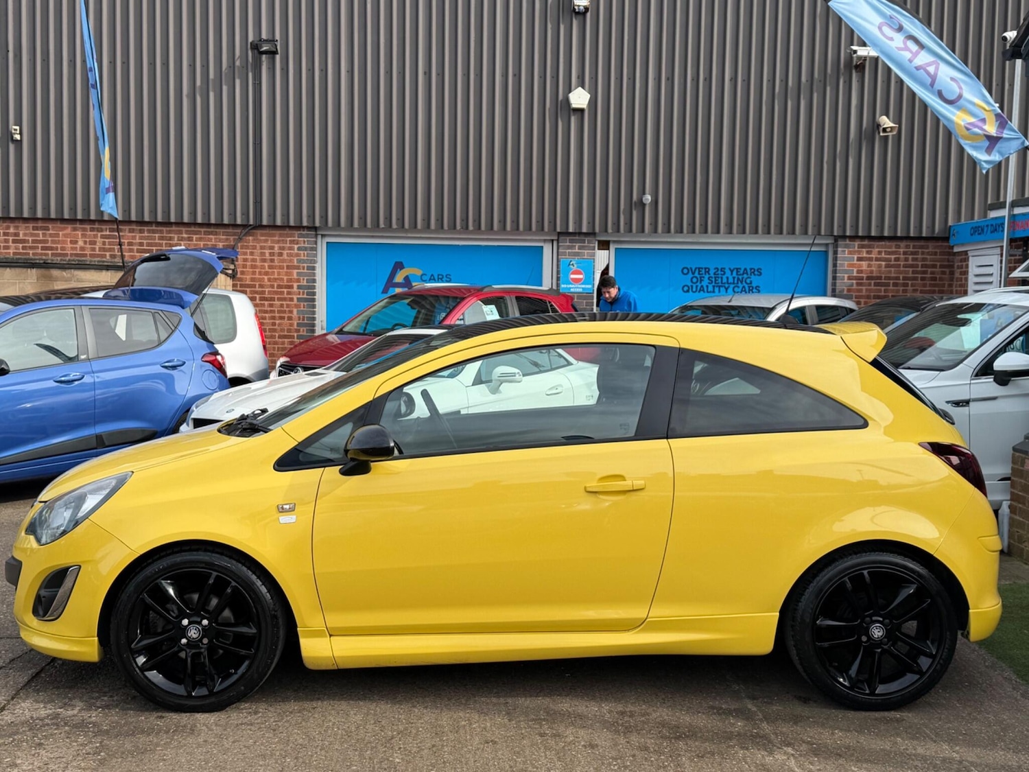 Used Vauxhall Corsa 2014 for sale - 77883110: Photo 9