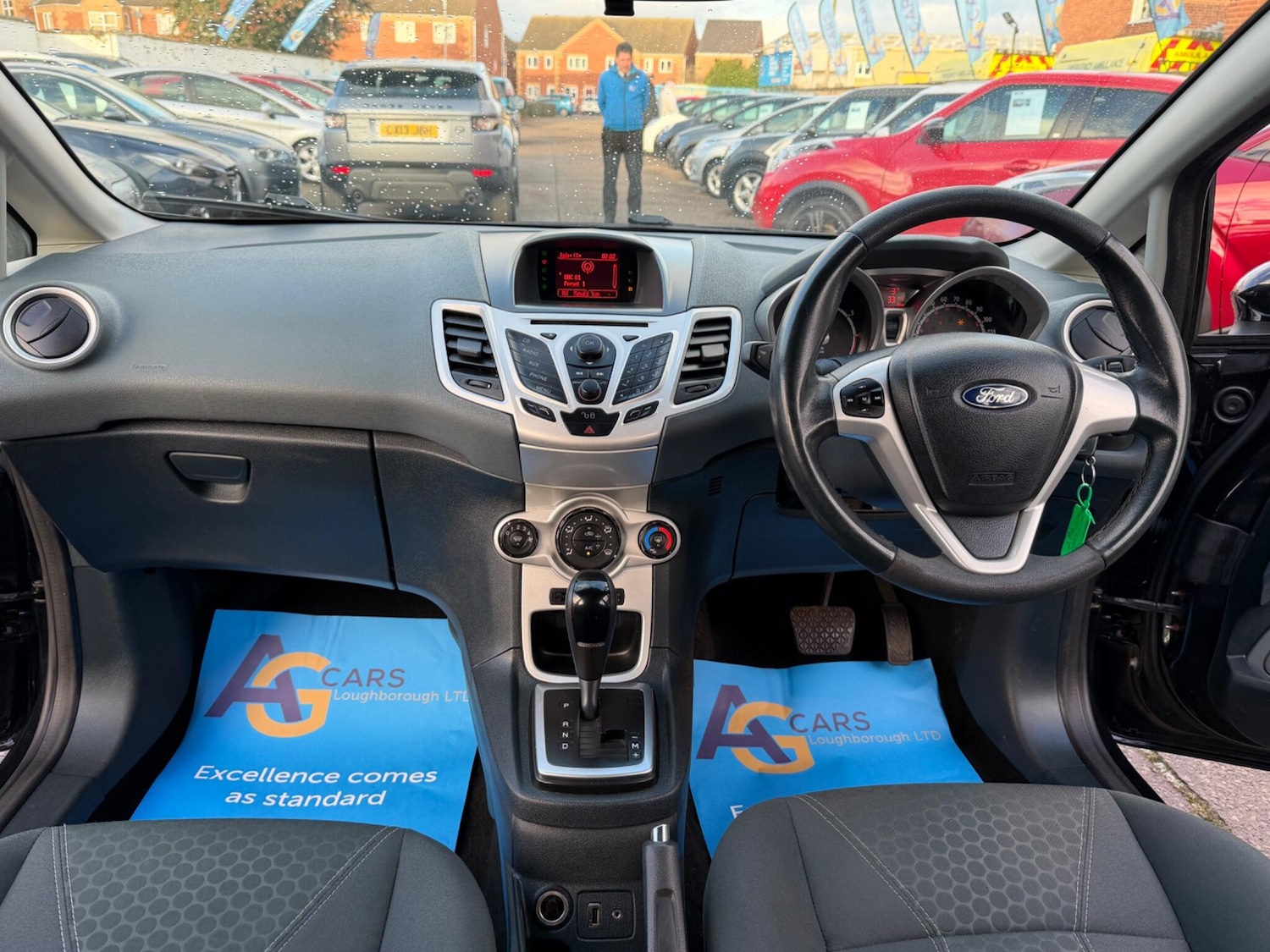 Used Ford Fiesta 2011 for sale - 77090938: Photo 2