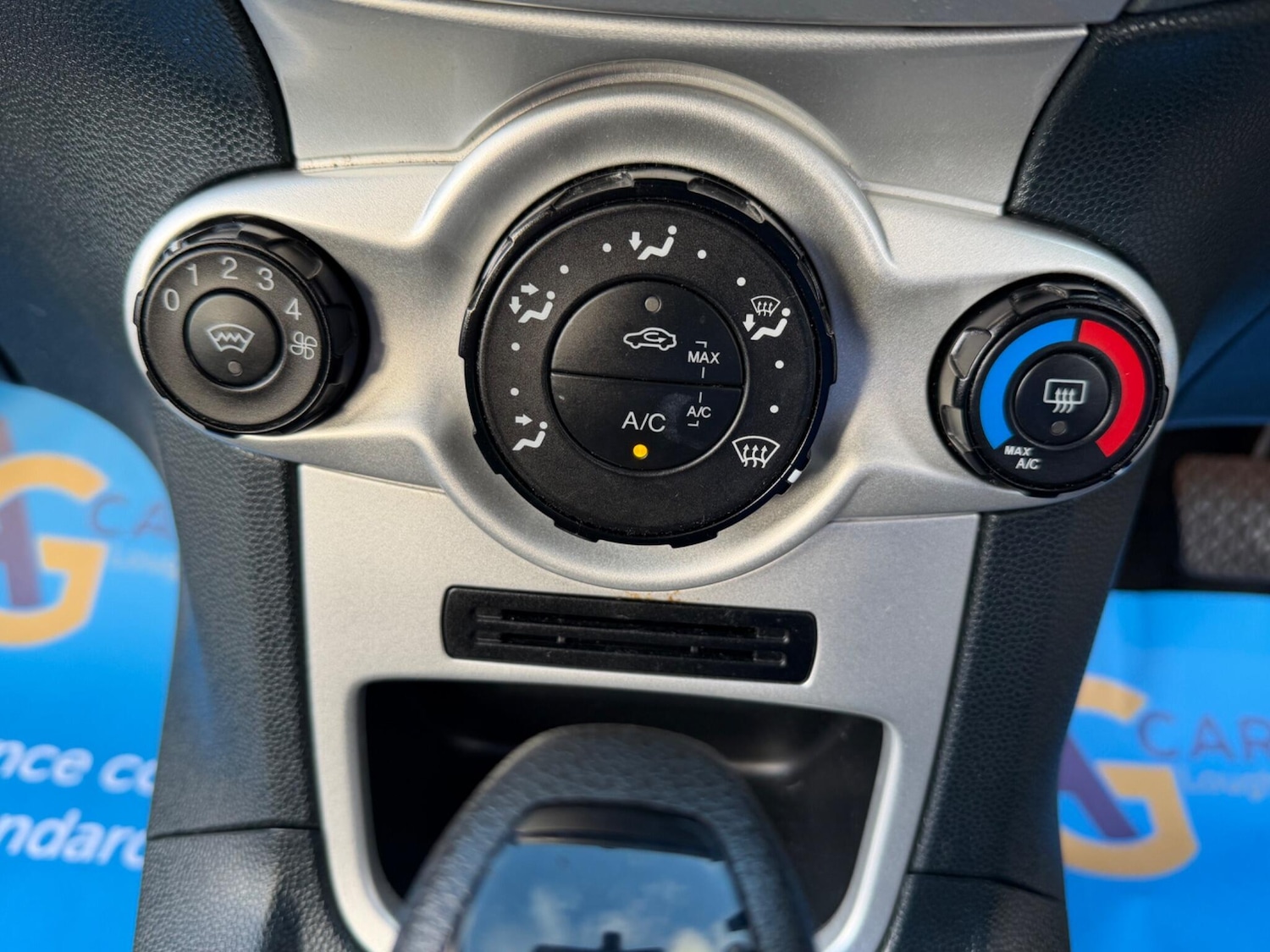 Used Ford Fiesta 2011 for sale - 77090938: Photo 24