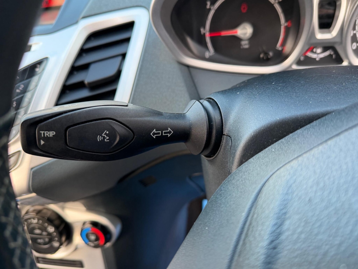 Used Ford Fiesta 2011 for sale - 77090938: Photo 26