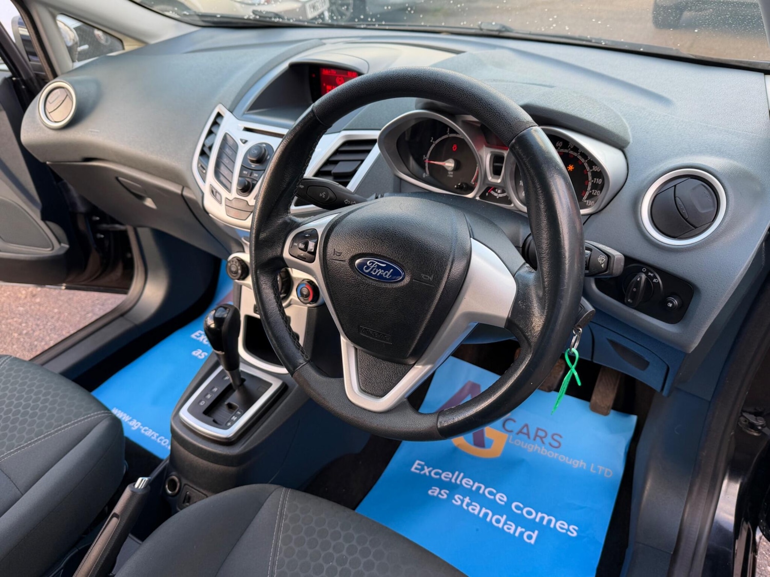 Used Ford Fiesta 2011 for sale - 77090938: Photo 3