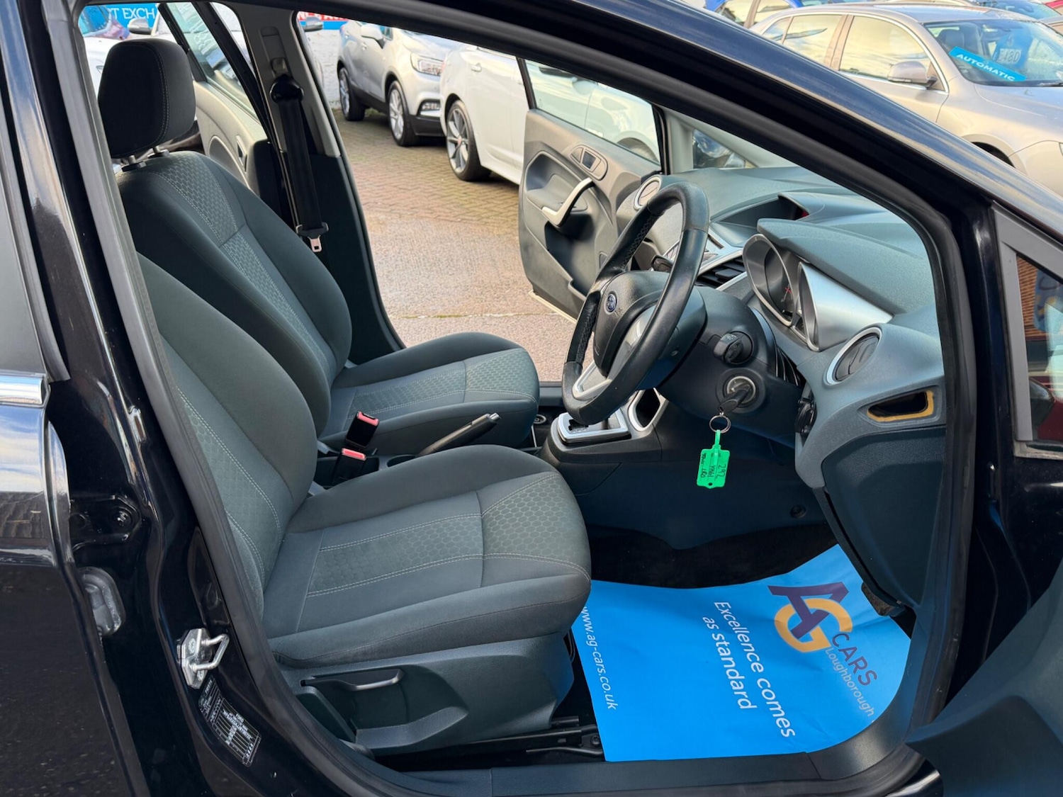 Used Ford Fiesta 2011 for sale - 77090938: Photo 35