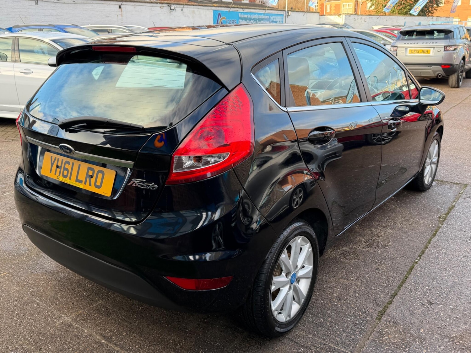 Used Ford Fiesta 2011 for sale - 77090938: Photo 45