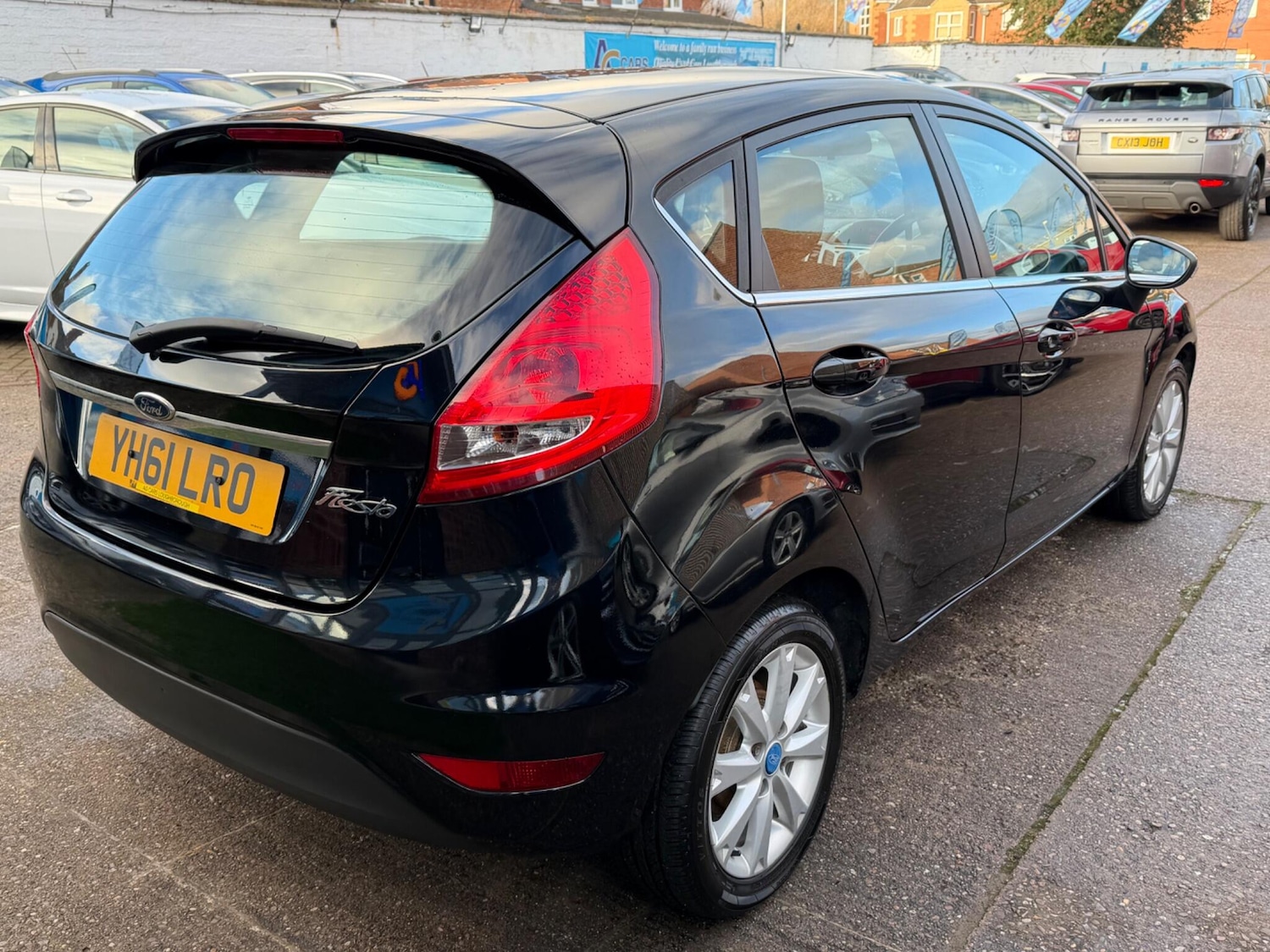 Used Ford Fiesta 2011 for sale - 77090938: Photo 55