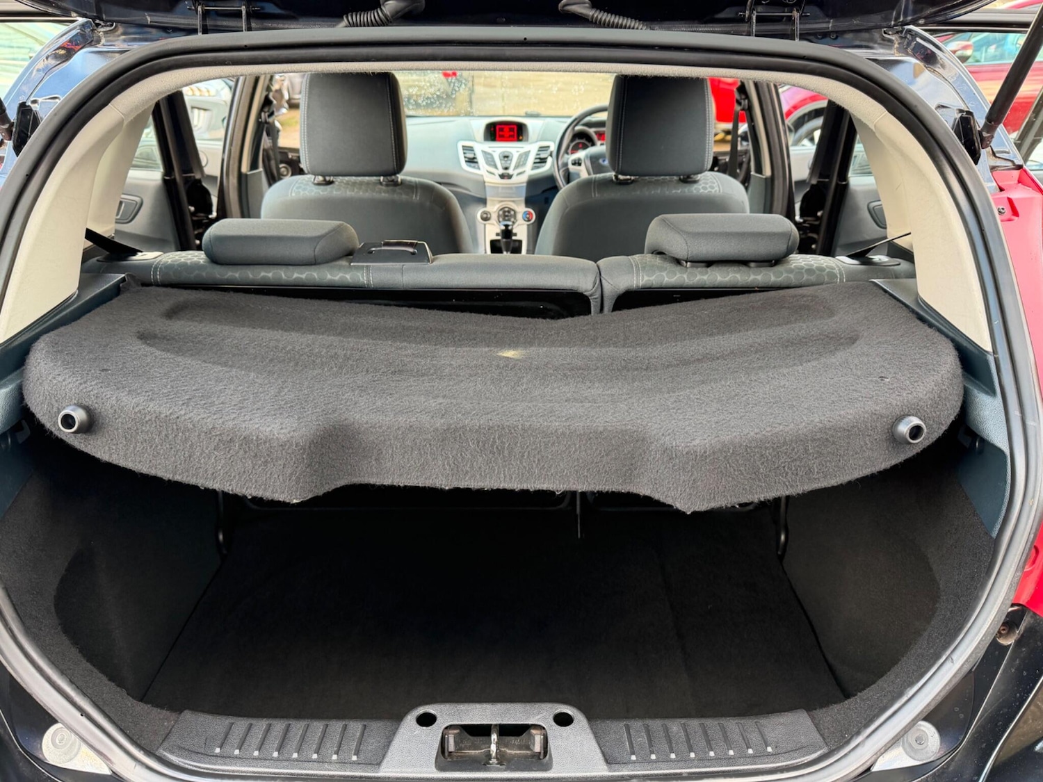 Used Ford Fiesta 2011 for sale - 77090938: Photo 63