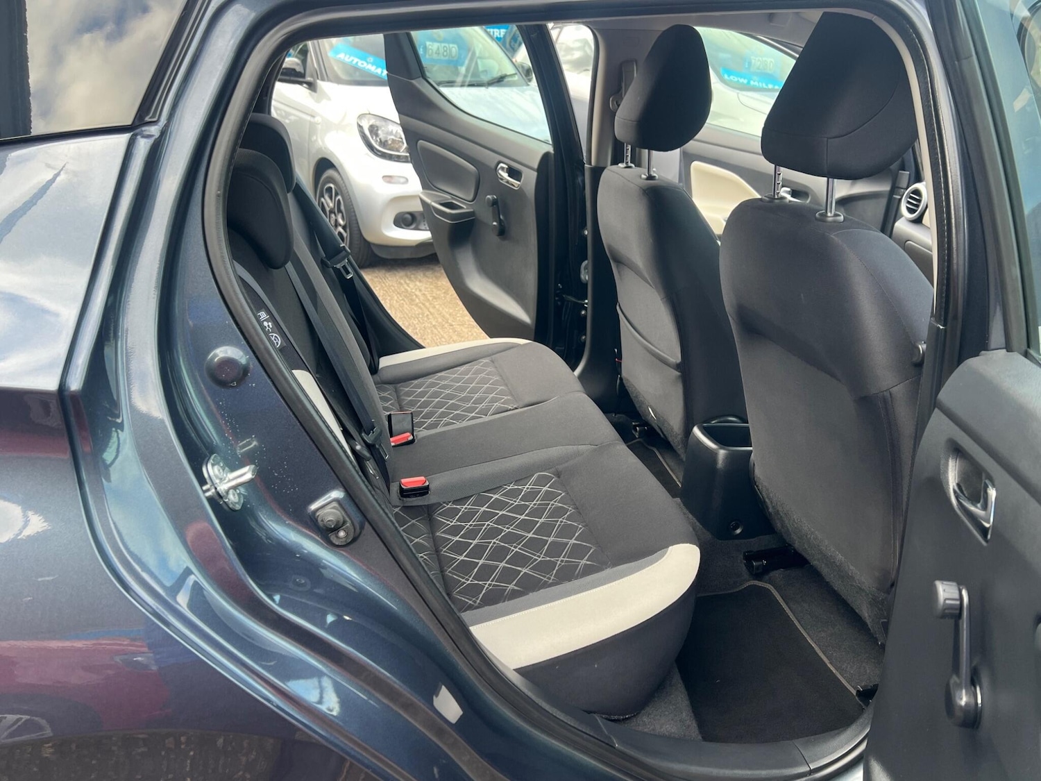 Used Nissan Micra 2018 for sale - 76898276: Photo 34