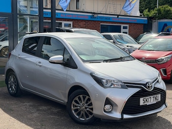 Used Toyota Yaris 2017 for sale - 79483709: Photo