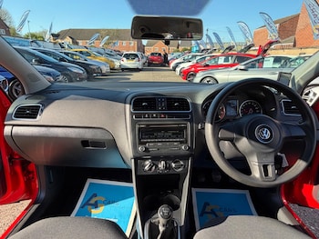 Used Volkswagen Polo 2014 for sale - 78362731: Photo