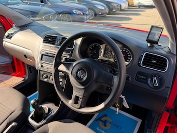 Used Volkswagen Polo 2014 for sale - 78362731: Photo