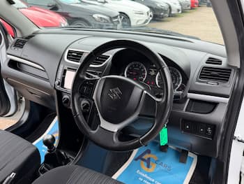 Used Suzuki Swift 2015 for sale - 79740696: Photo