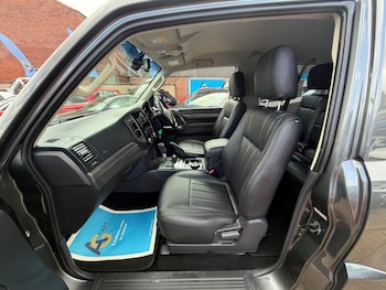 Used Mitsubishi Shogun 2017 for sale - 79348247: Photo