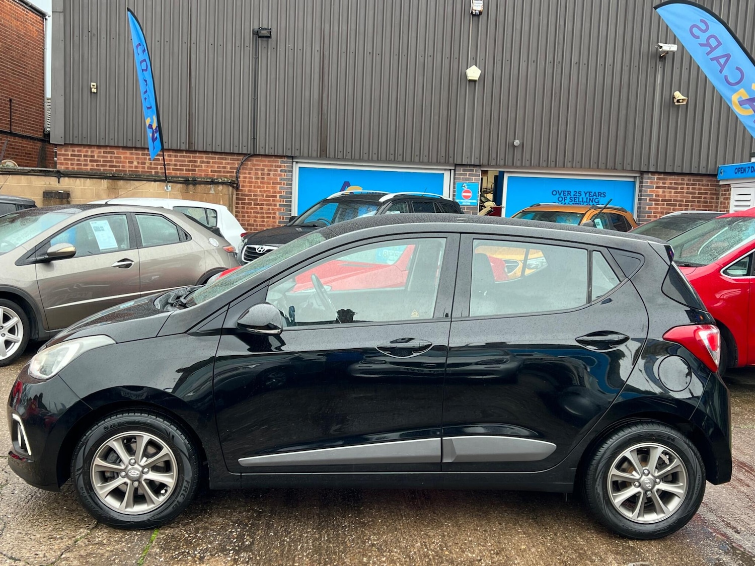 Used Hyundai i10 for sale - 76993017: Photo 9