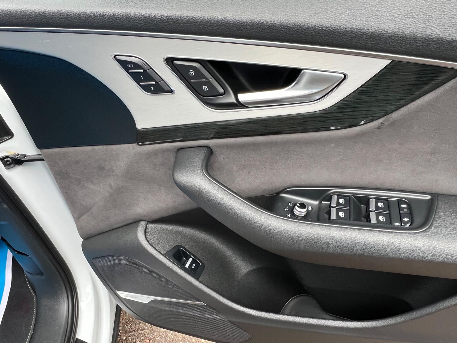 Used Audi Q7 2015 for sale - 76399129: Photo 42